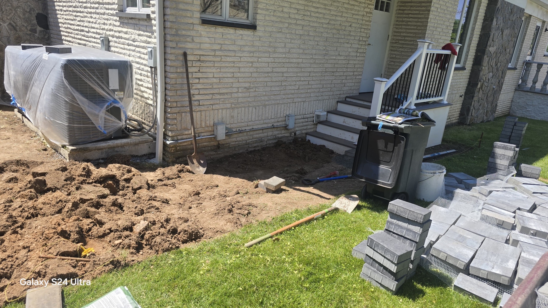 Before Front Walkway Pavers